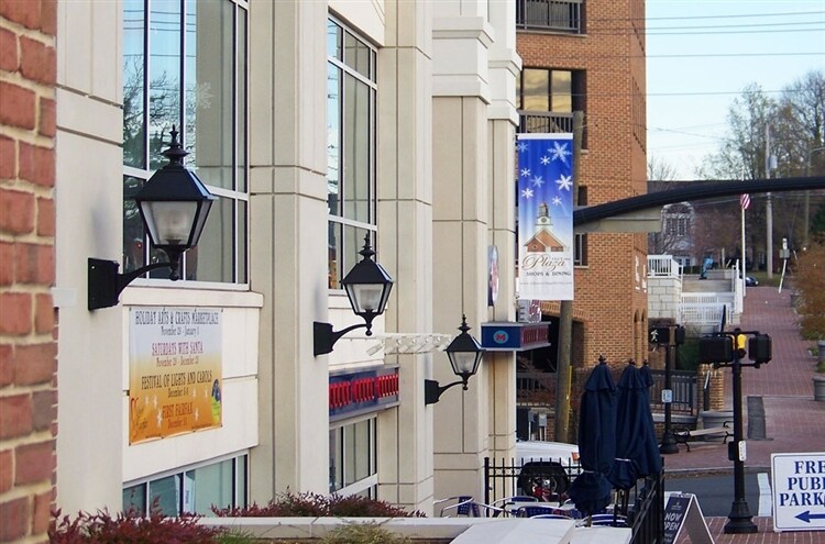 More Photos Of 3925 Chain Bridge Rd, Fairfax Office For Lease