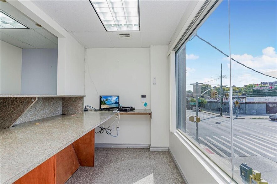 More Photos Of 3041 Avenue U, Brooklyn Medical For Sale