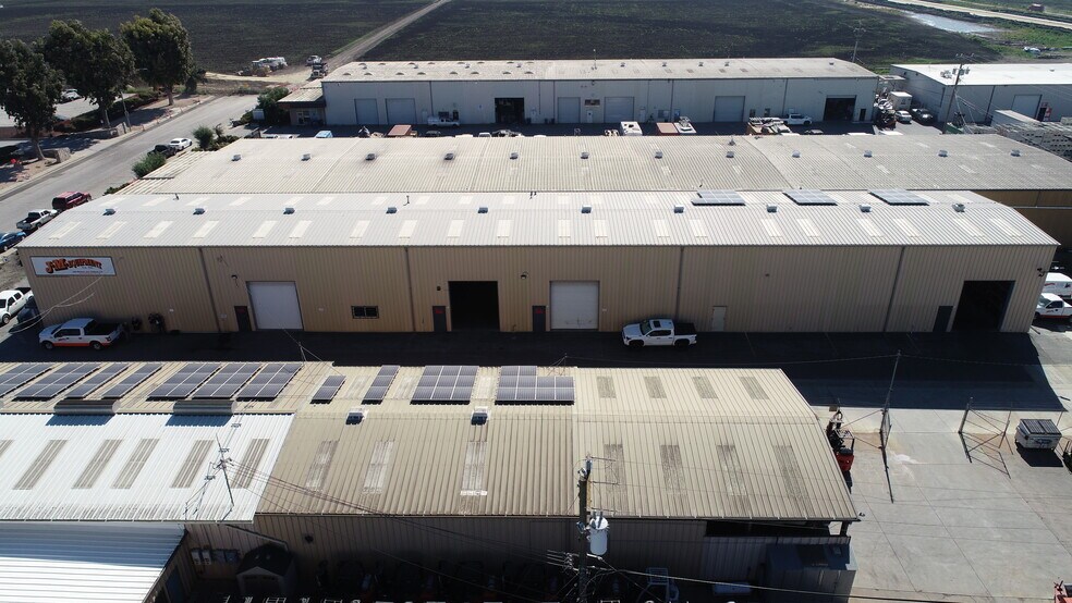 More Photos Of 1360-1366 Burton Ave, Salinas Warehouse For Sale