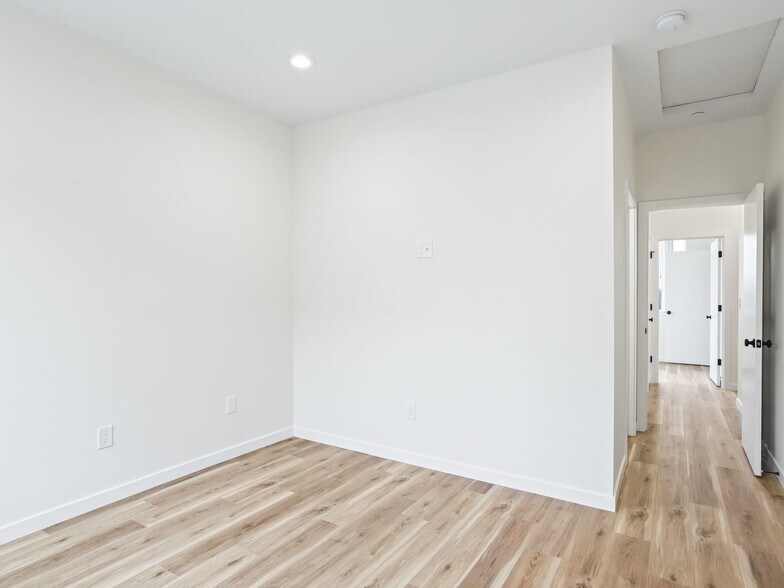 More Photos Of 4383 N Vancouver Ave, Portland Apartments For Sale