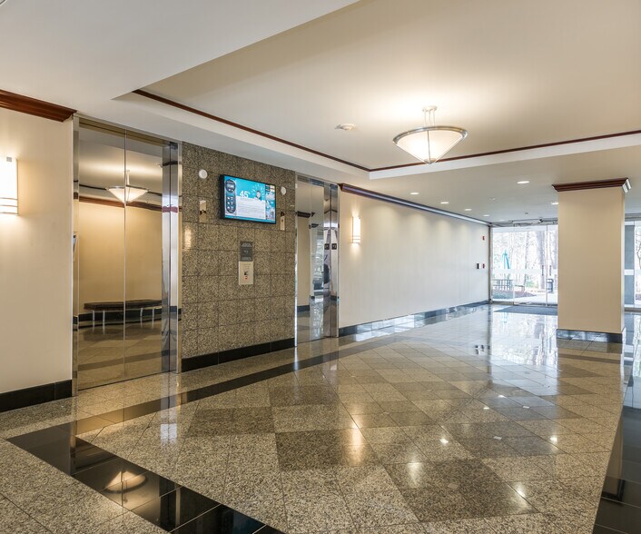 More Photos Of 2302 Parklake Dr, Atlanta Office For Lease