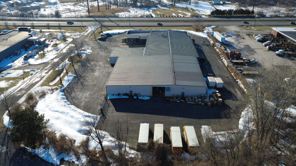 More Photos Of 6800 Northern Blvd, East Syracuse Truck Terminal For Lease