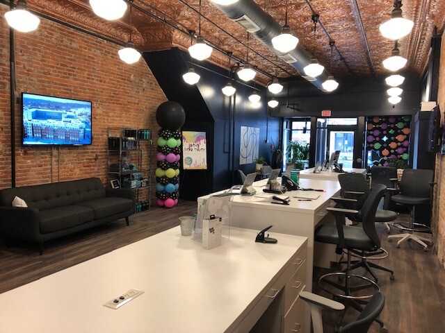 More Photos Of 124 E Washington St, Iowa City Restaurant For Lease