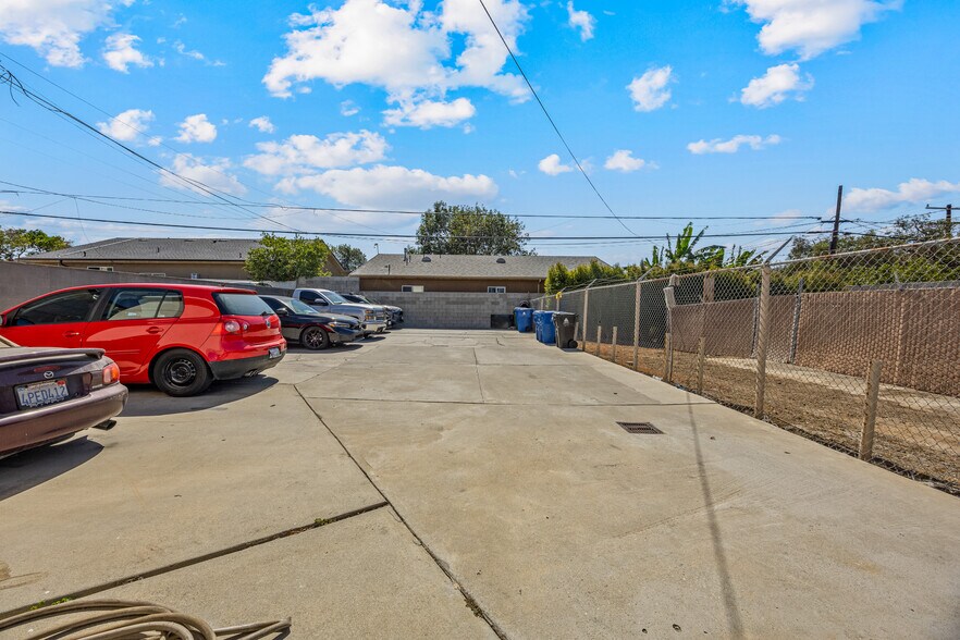 More Photos Of 1445 N Wilmington Blvd, Wilmington Multifamily For Sale