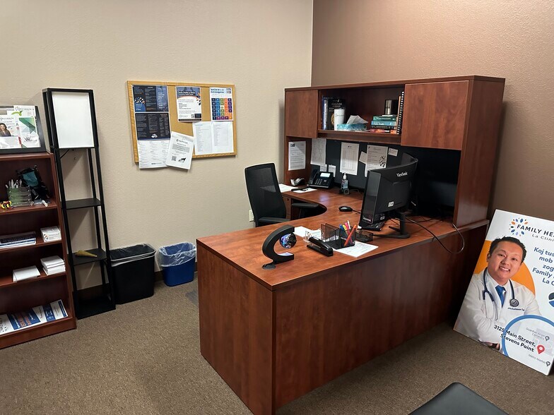 More Photos Of 5709 Windy Dr, Stevens Point Office For Lease