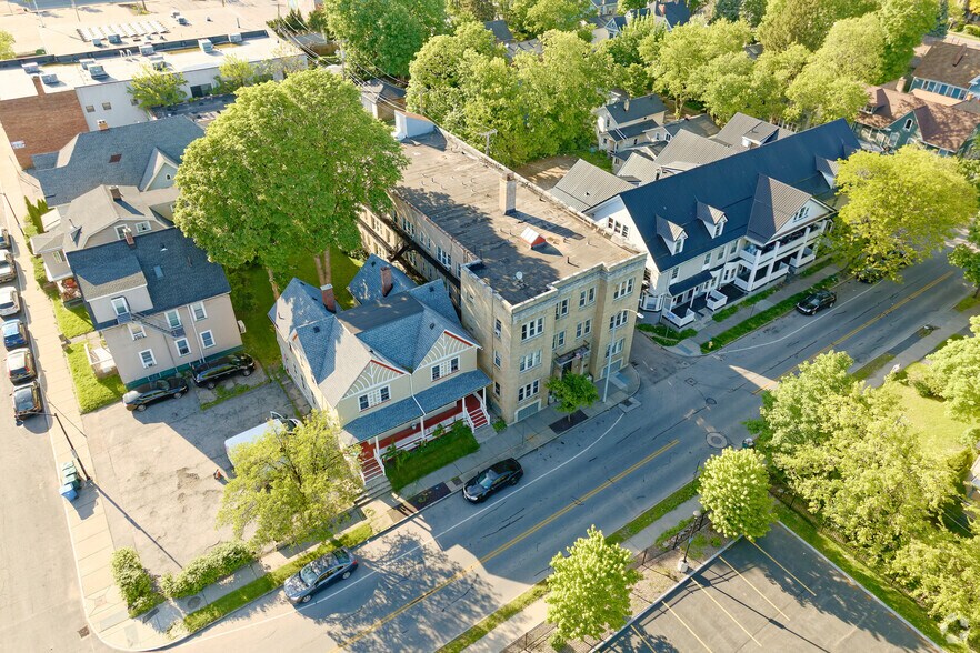 More Photos Of 357 Alexander St, Rochester Apartments For Sale