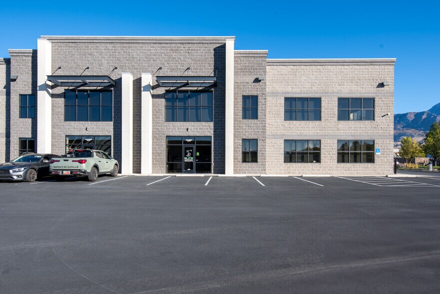 More Photos Of 175 N 1800 W, Lindon Warehouse For Lease