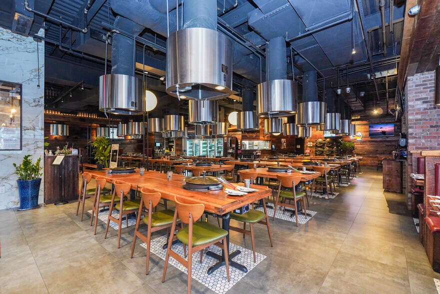 More Photos Of 933-939 Richmond Ave, Staten Island Freestanding For Sale