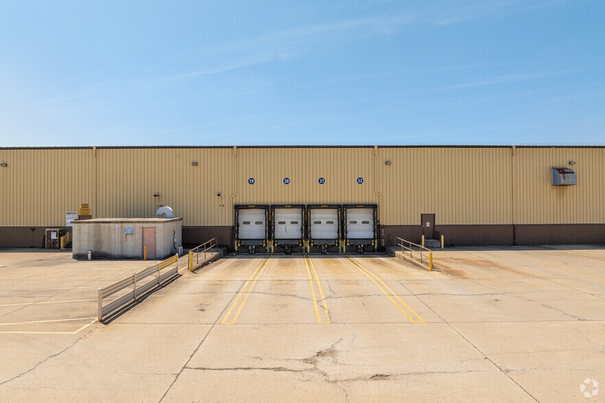 More Photos Of 2580 S 30th St, Lafayette Warehouse For Sale