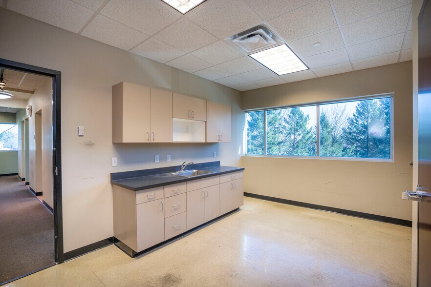 More Photos Of 2601 Gateway Dr, State College Medical For Sale