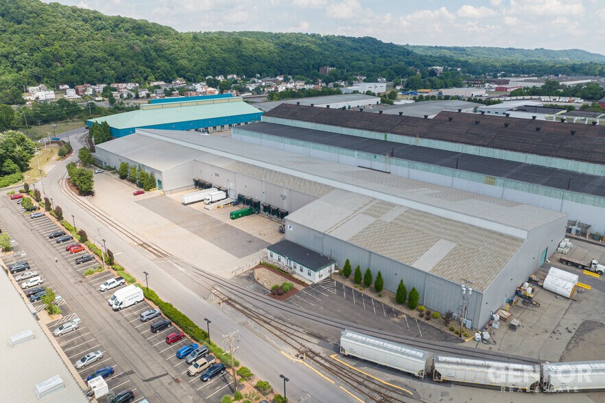 Primary Photo Of 555 W Park Rd, Leetsdale Warehouse For Lease