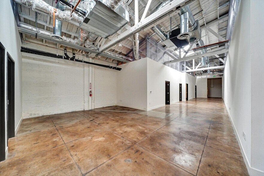 More Photos Of 1305 N Catalina St, Los Angeles Loft Creative Space For Lease