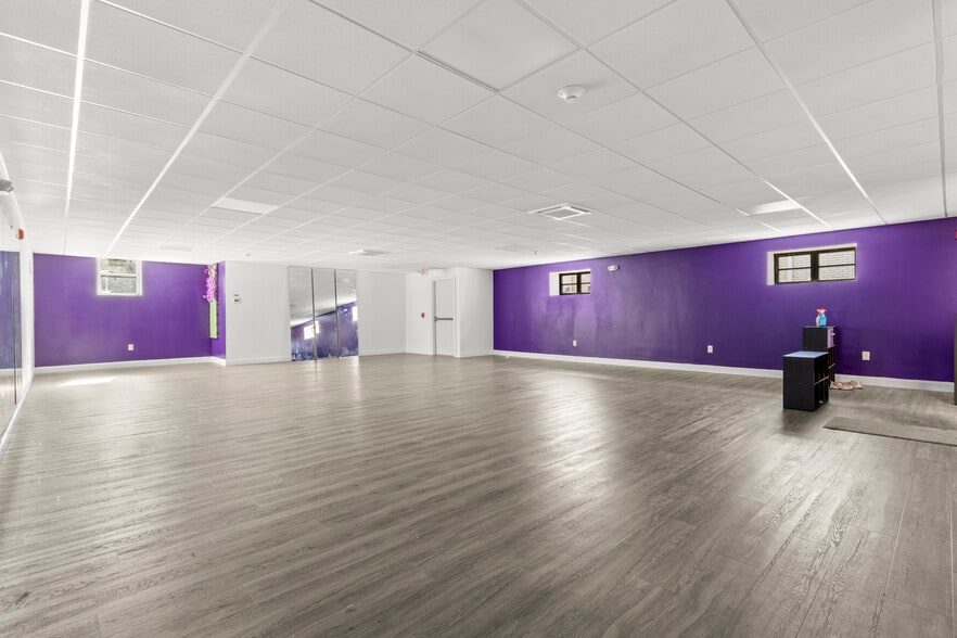 More Photos Of 1016 Park Ave, Cranston Loft Creative Space For Sale