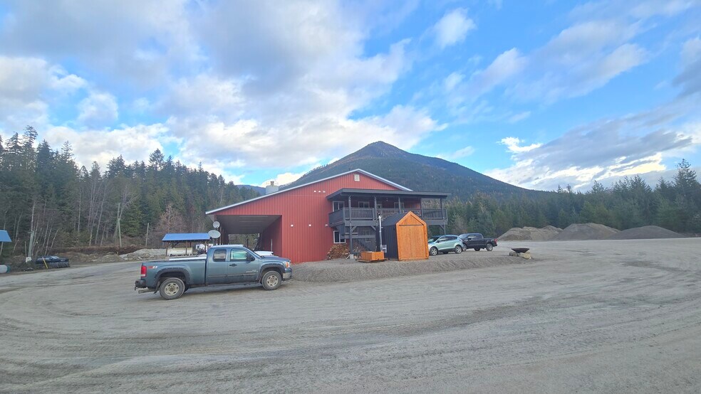 More Photos Of 1500 Hot Springs Rd, Nakusp Industrial For Sale