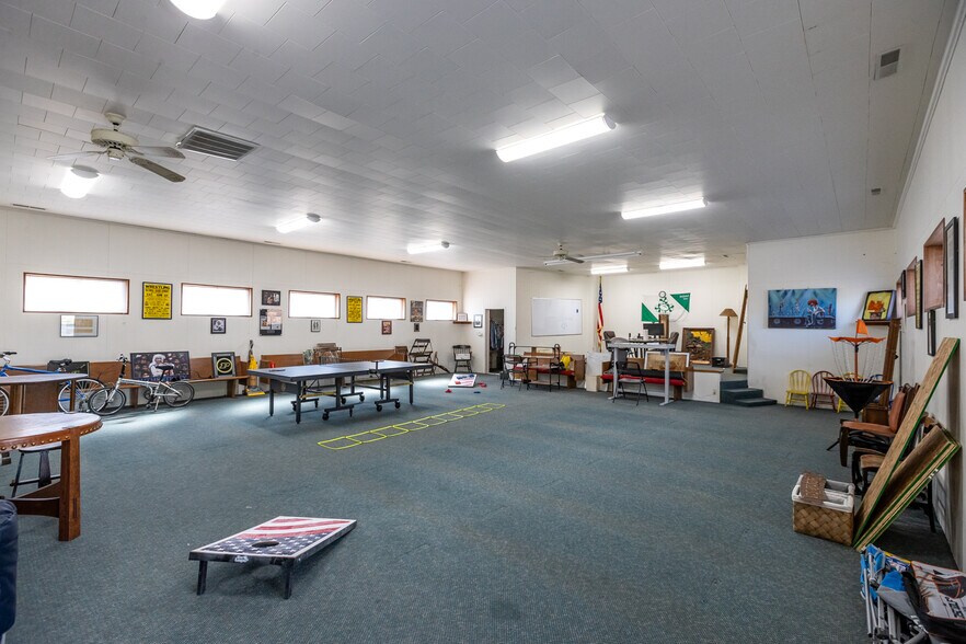 More Photos Of 420 E Pike St, Kirklin Religious Facility For Sale