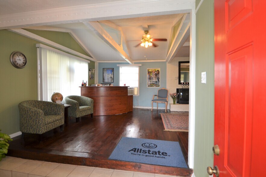 More Photos Of , Stafford General Retail For Sale