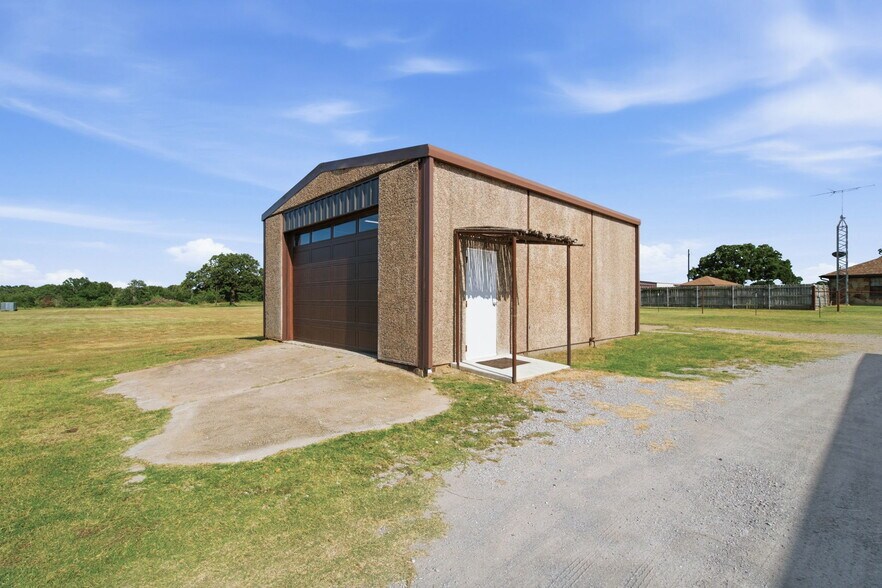 More Photos Of , Mineral Wells Unknown For Sale