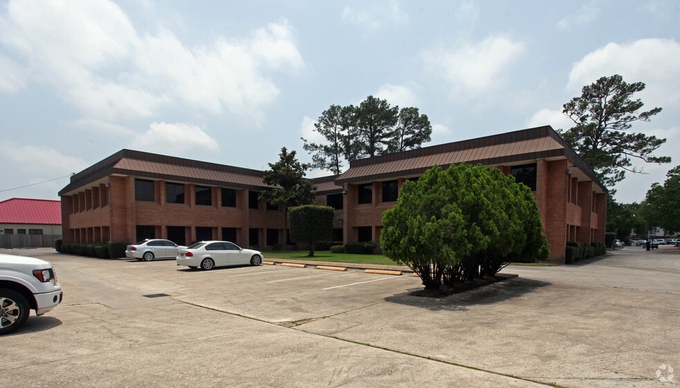 More Photos Of 17150 Butte Creek Rd, Houston Office Residential For Lease