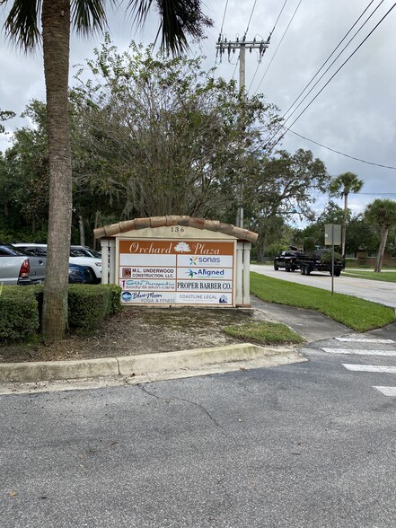 More Photos Of 136 N Orchard St, Ormond Beach General Retail For Lease