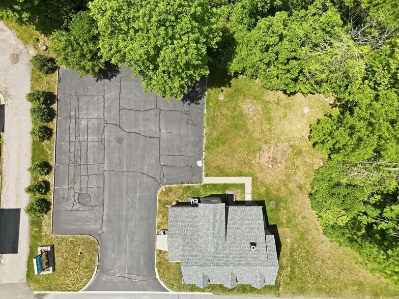More Photos Of 75 Route 23, Franklin Office Residential For Lease