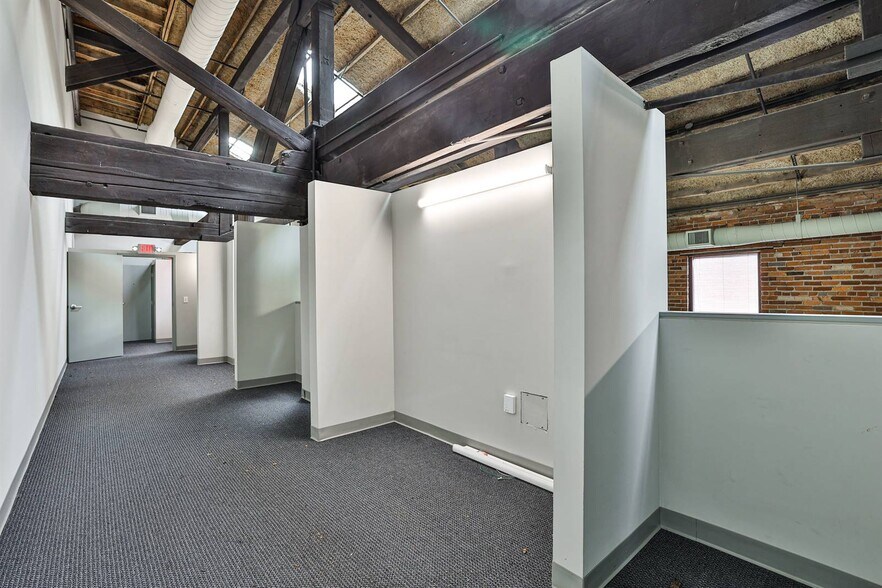 More Photos Of 1420 Sycamore St, Cincinnati Office For Sale