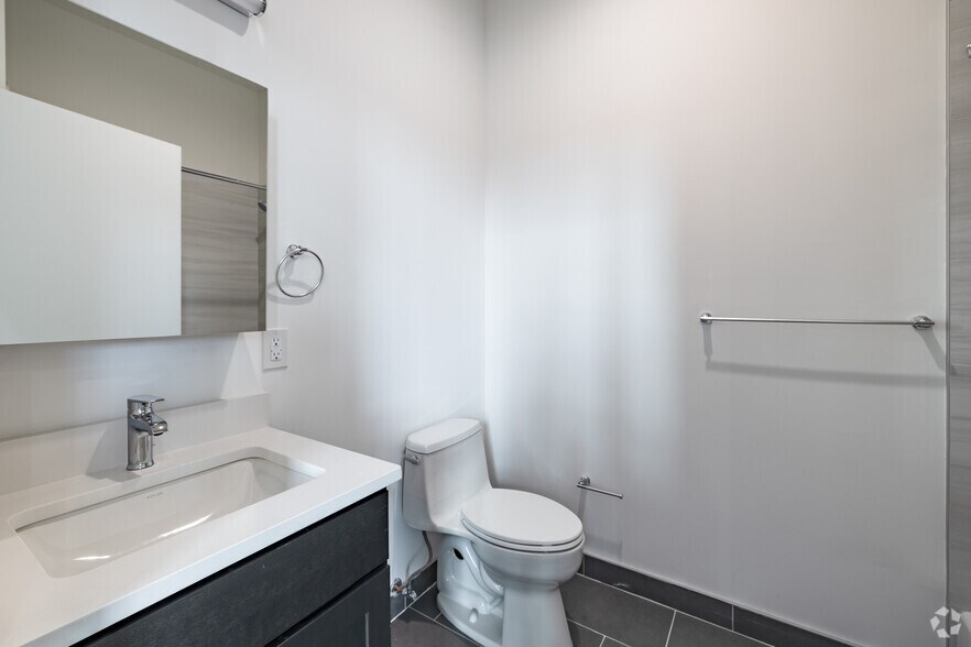 More Photos Of 70 Roseville Ave, Newark Apartments For Sale