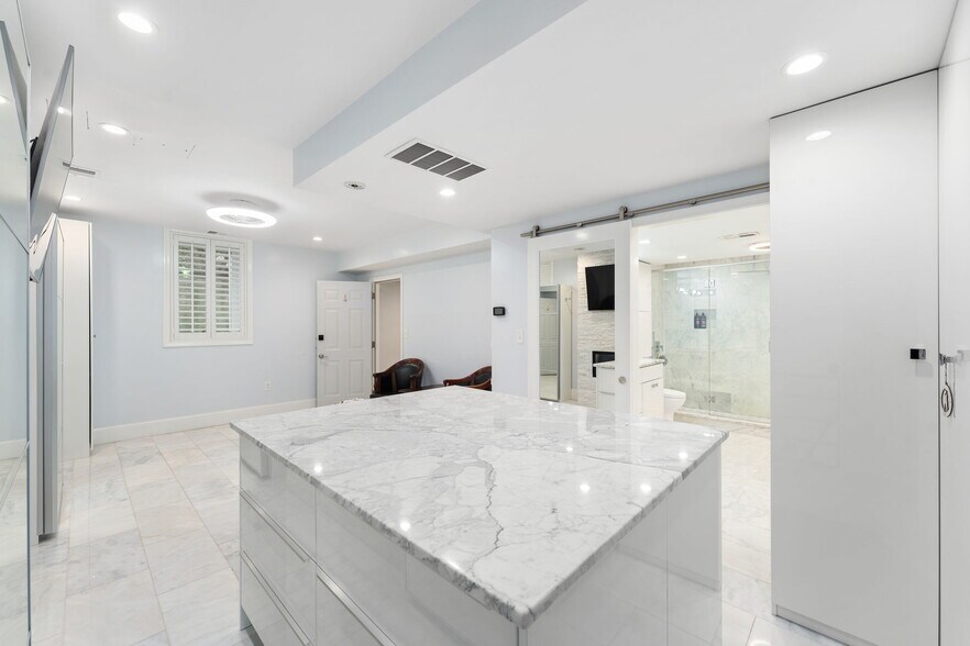 More Photos Of 47 Clinton St, Framingham Apartments For Sale