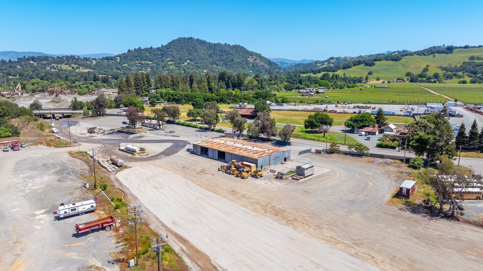 More Photos Of 13611 Healdsburg Ave, Healdsburg Warehouse For Lease