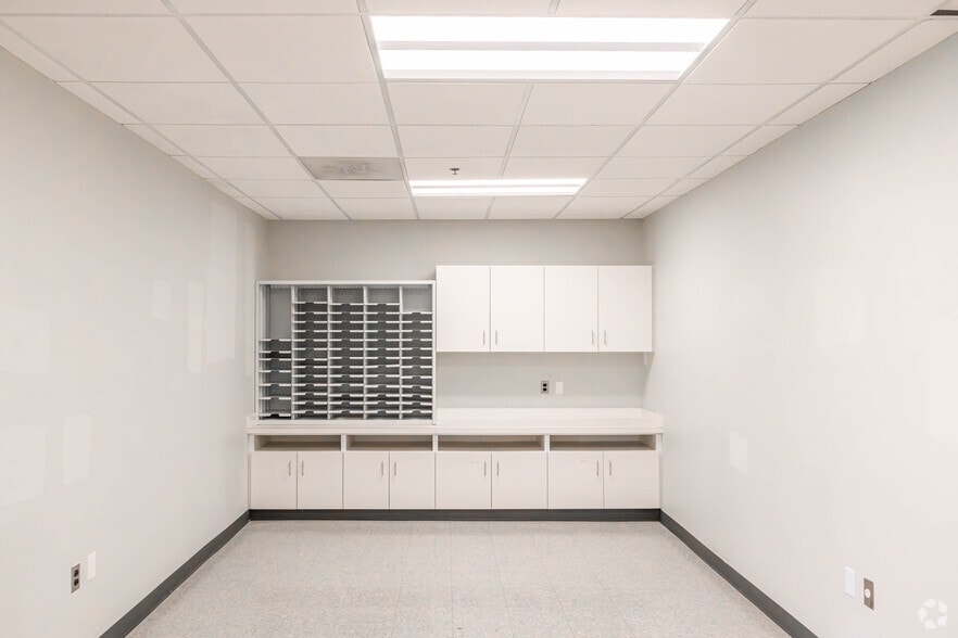 More Photos Of 200 Franklin Square Dr, Somerset Office For Lease