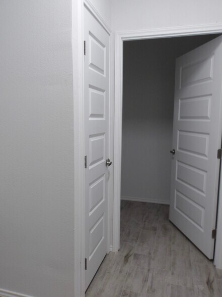 More Photos Of 1750 Reveille Rd, Harlingen Distribution For Lease