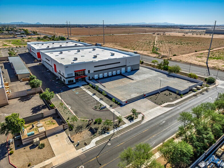 More Photos Of 10701 N Solar Canyon Way, Surprise Distribution For Sale