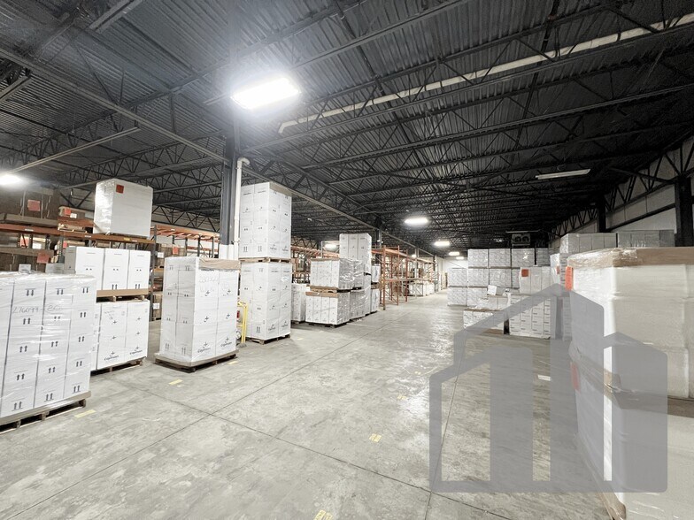 More Photos Of 23800 Research Dr, Farmington Hills Manufacturing For Lease