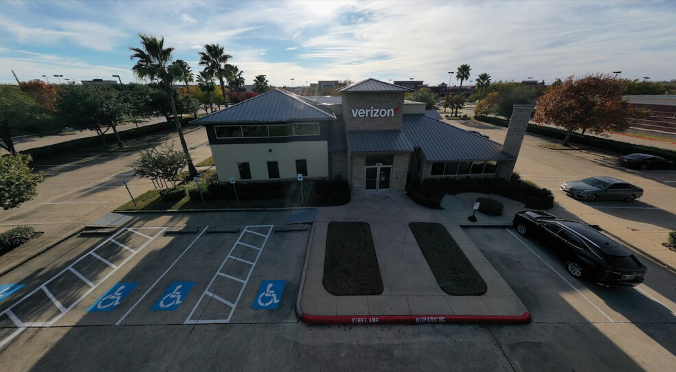 More Photos Of 5320-6000 Highway 6, Missouri City Unknown For Lease