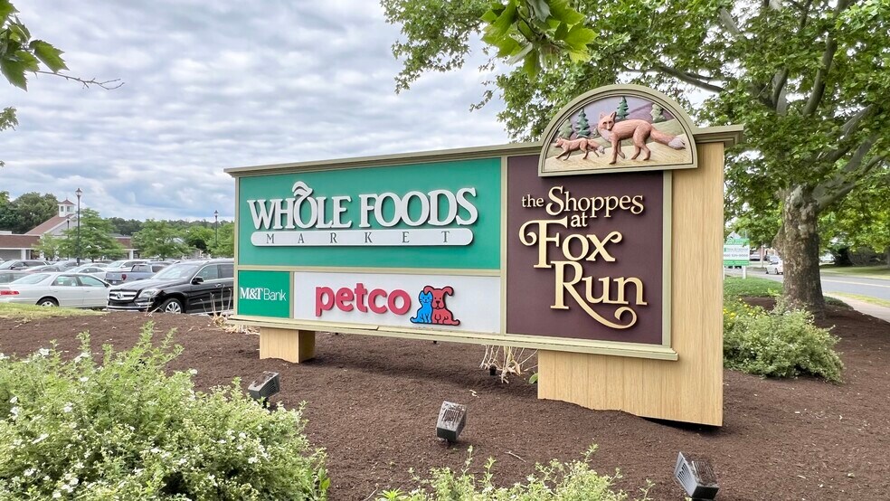 More Photos Of 14 Concord St, Glastonbury Office Residential For Lease