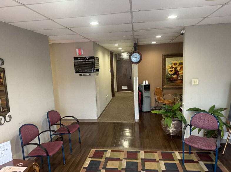 More Photos Of 3160 Fannin St, Beaumont Office For Sale