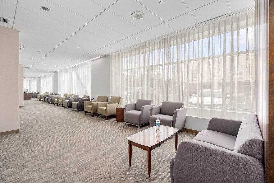 More Photos Of 2 1st Ave, Peabody Medical For Lease