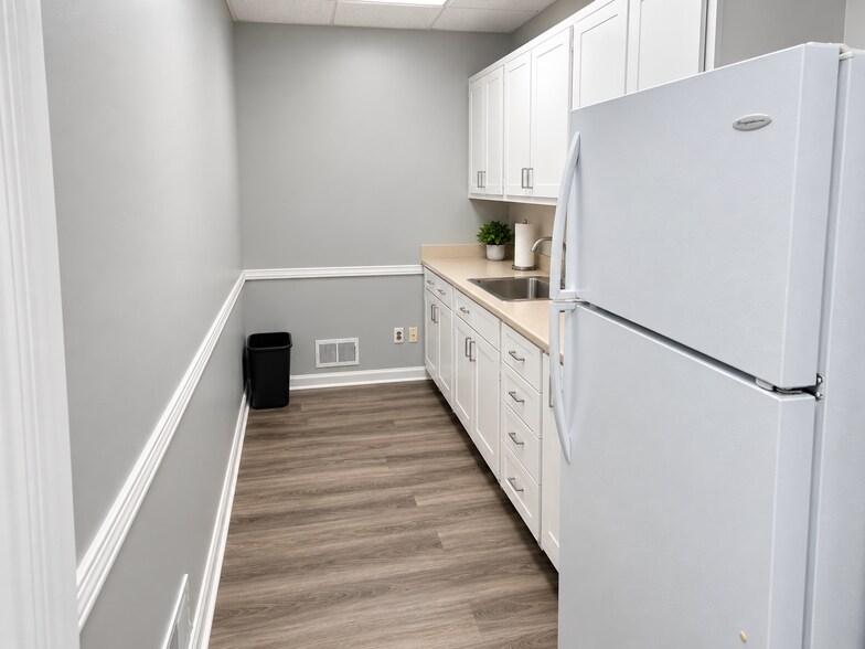 More Photos Of 3614 B J Dewey Gray Cir, Augusta Medical For Lease