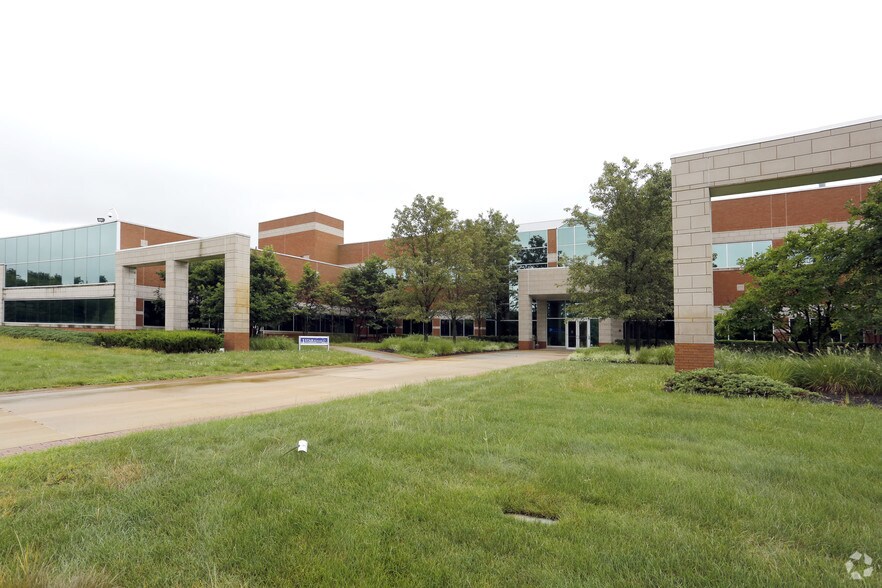 Primary Photo Of 6 Cedar Brook Dr, Cranbury Flex For Sale