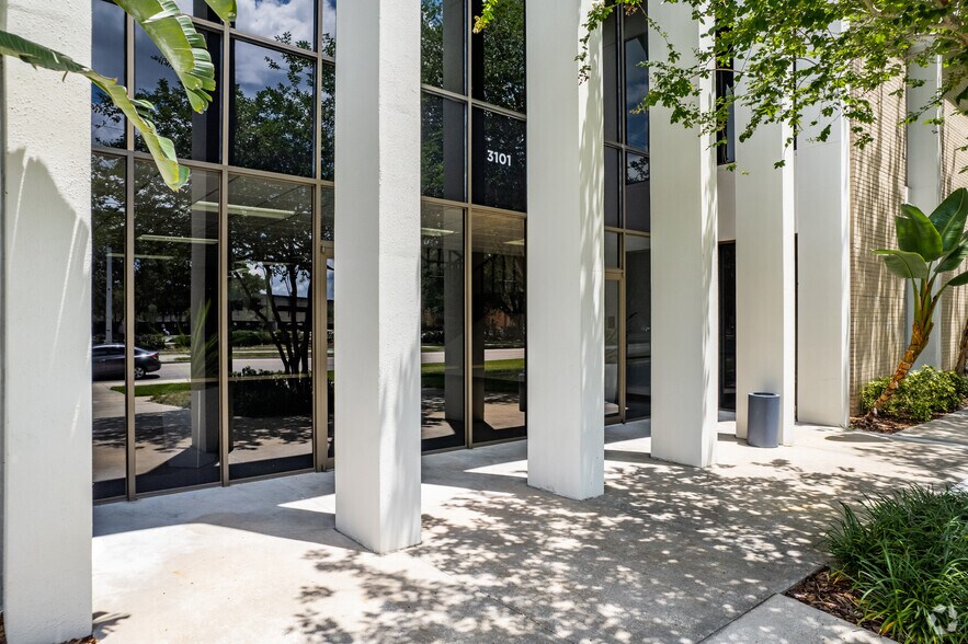 More Photos Of 3101 Maguire Blvd, Orlando Office For Lease