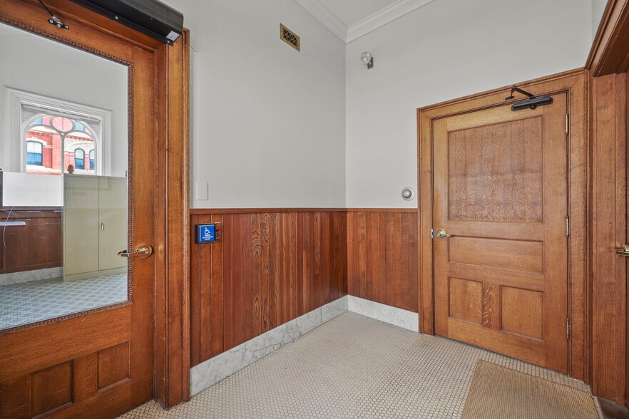 More Photos Of 47 Main St, Lee Bank For Sale