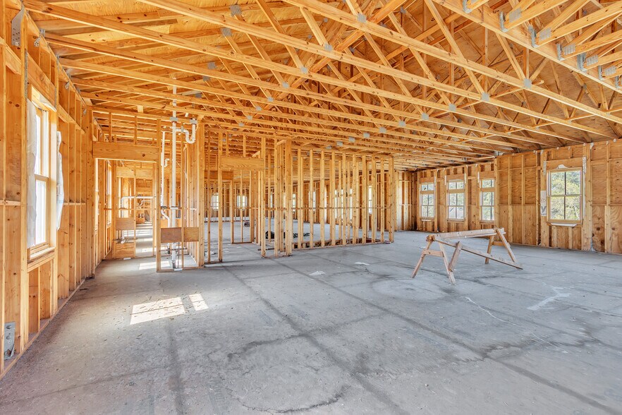 More Photos Of 100 Timber Trail Rd, Richmond Hill Office For Sale
