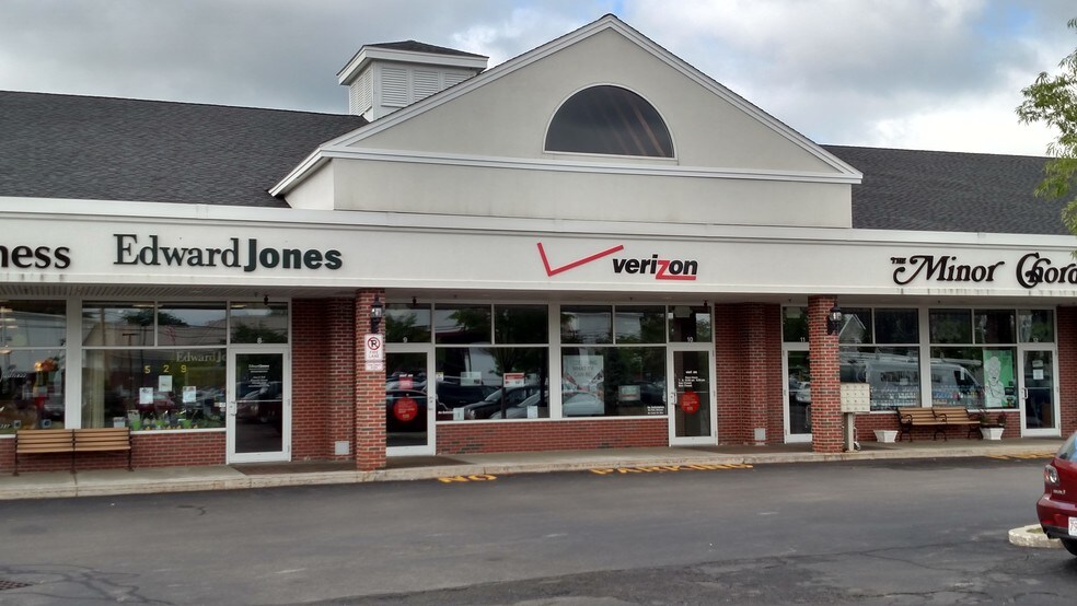 More Photos Of 220 Great Rd, Littleton Storefront For Lease