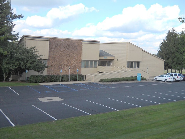 Primary Photo Of 5340 Holiday Ter, Kalamazoo Medical For Lease