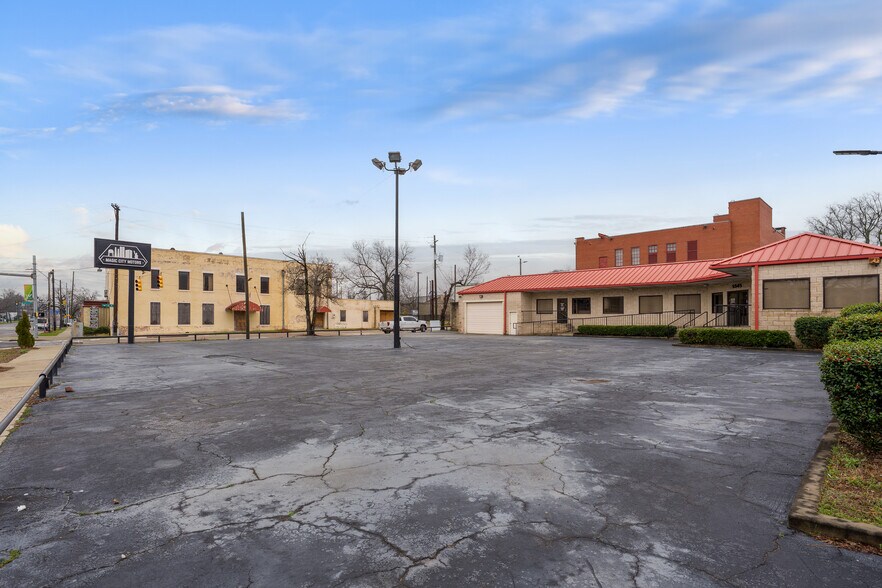 More Photos Of 5547 1st Ave N, Birmingham Freestanding For Sale