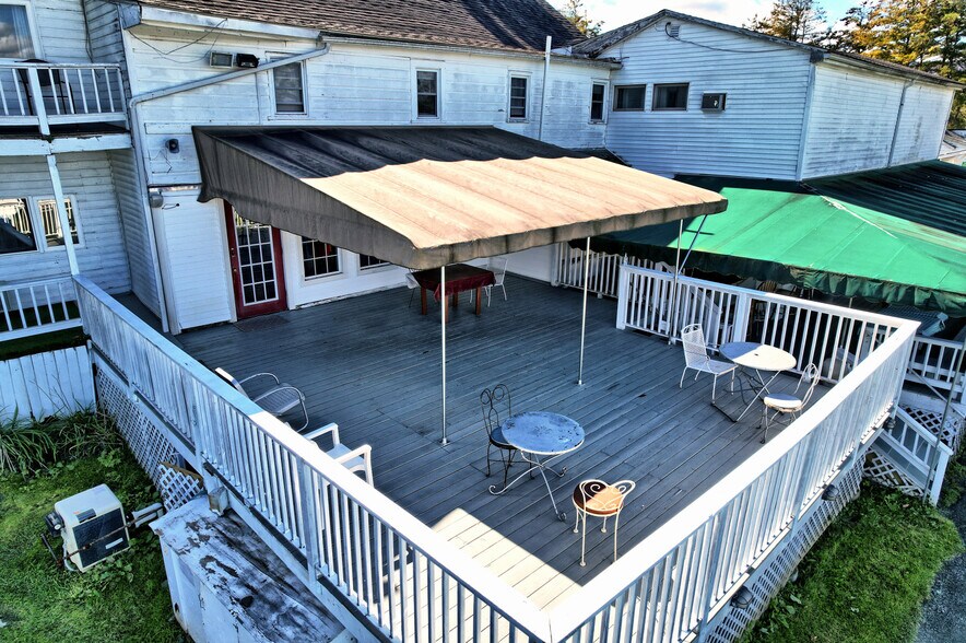 More Photos Of 118 Golden Hill Rd, Cornwallville Hotel For Sale