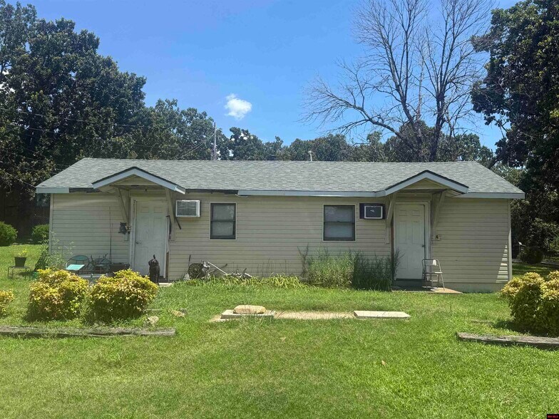 More Photos Of 166 County Road 806, Gamaliel Multifamily For Sale