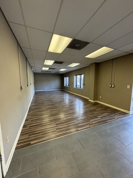 More Photos Of 55 Concourse Way, Greer Warehouse For Lease