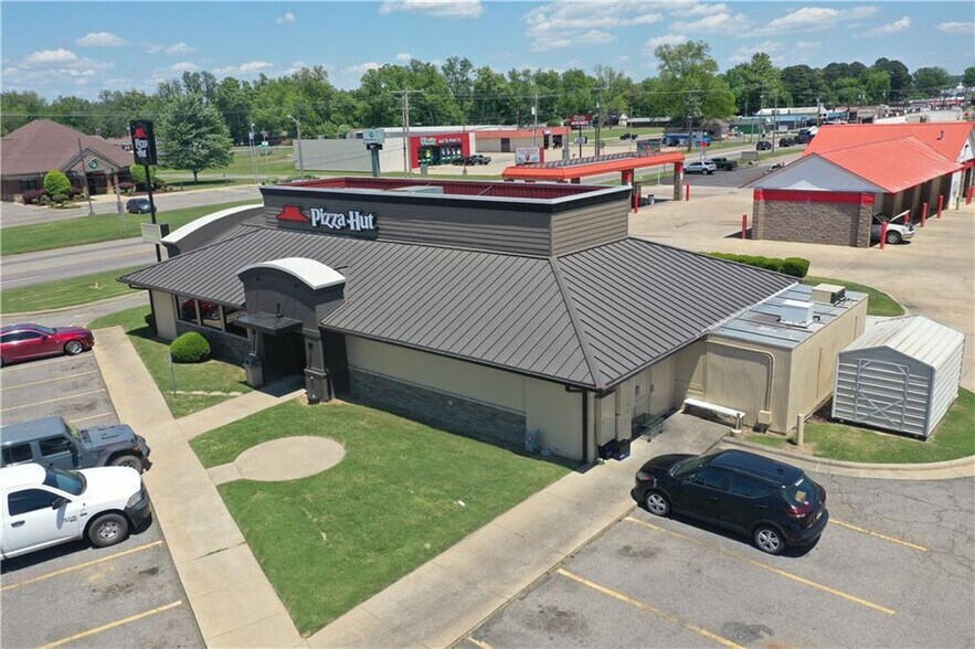 More Photos Of 511 Union St, Dardanelle General Retail For Sale