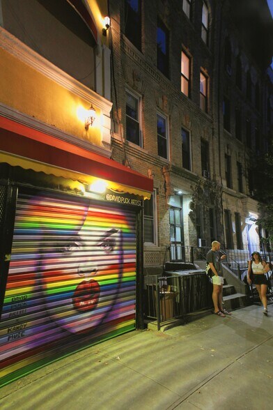 More Photos Of 137 Starr St, Brooklyn Apartments For Sale