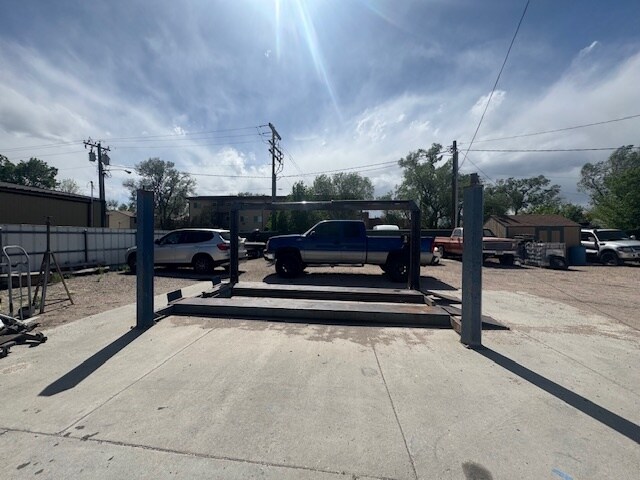 More Photos Of 309 N Santa Fe Ave, Fountain Auto Repair For Sale